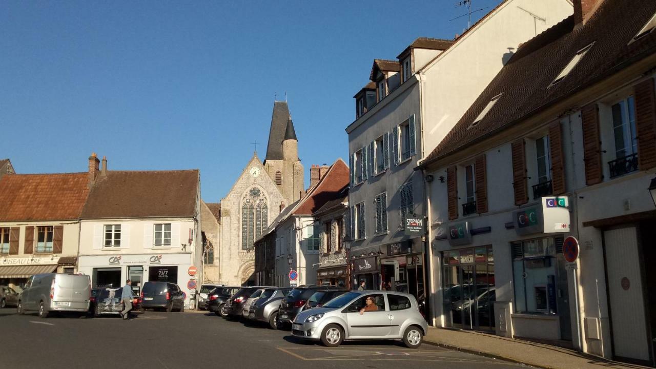 Appartement Cosy Et Chaleureux Saint-Arnoult-en-Yvelines Exterior photo